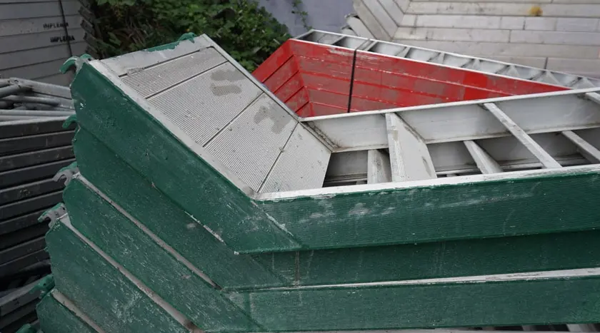 Alu-Podesttreppen für den Gerüstaufstieg