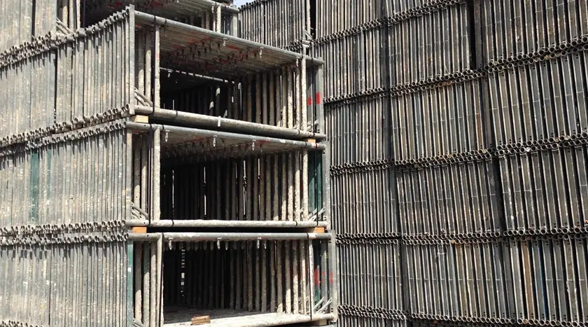 Gebrauchte Vertikalrahmen 2,00 × 0,70 m